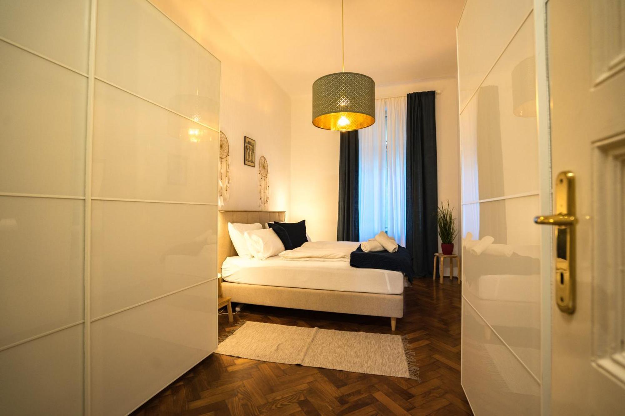 Apartman Iris Zagreb Exterior foto