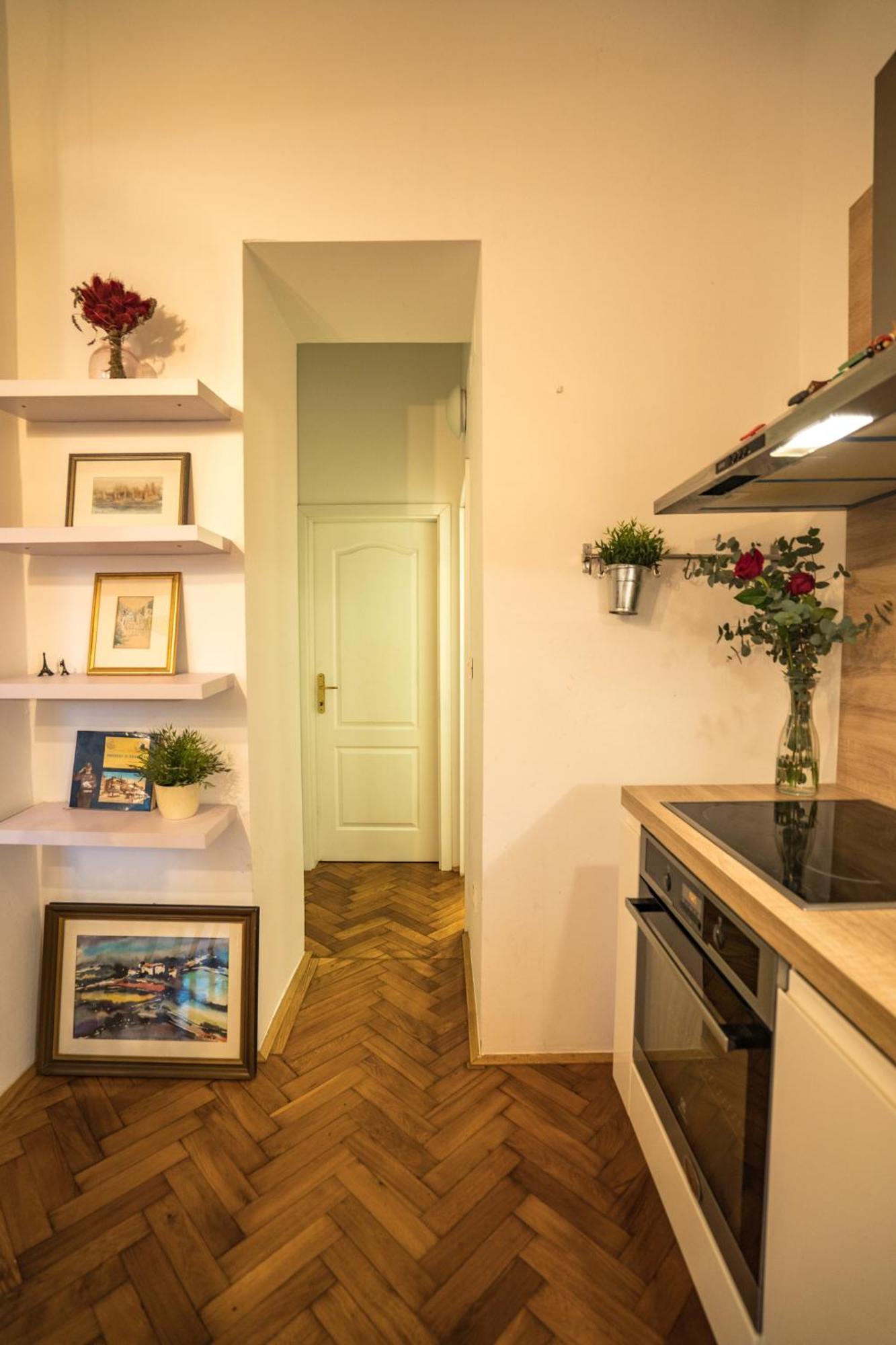Apartman Iris Zagreb Exterior foto
